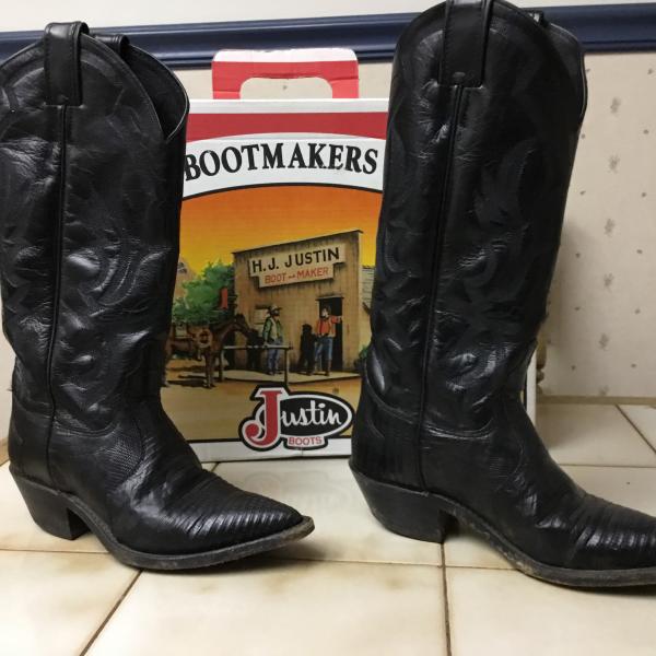 Photo of Justin Cowgirl Boots
