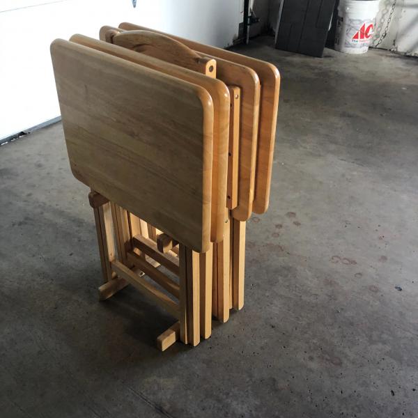 Photo of Set of 4 Blond TV Trays with Stand