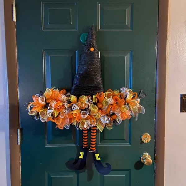 Photo of Witches Hat Wreath