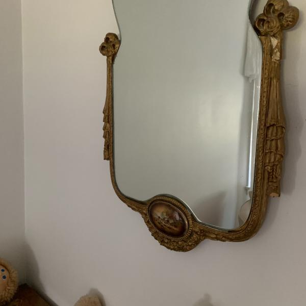 Photo of Baroque mirror