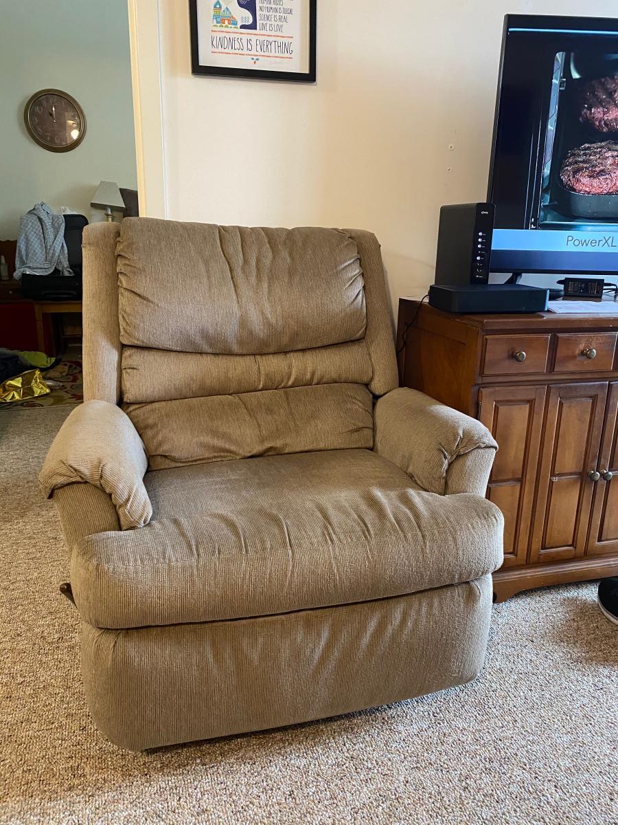 Extra large rocking chair with lift snaplist