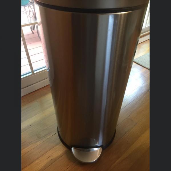 Photo of Simple human trash can,  step up pop-up soft close lid stainless steel