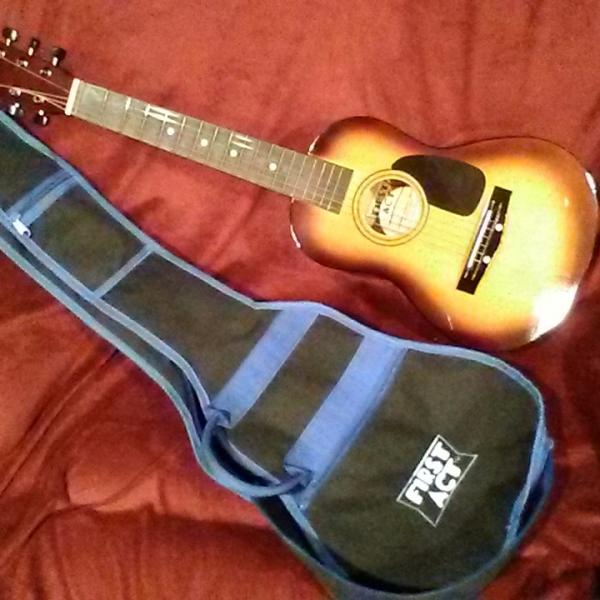Photo of First act student guitar FG 130