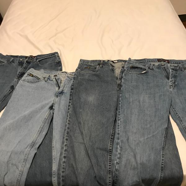 Photo of Used But Sill in Great Condition Mens Relax Fit Jeans - 33 x 32 / 34 x 32 