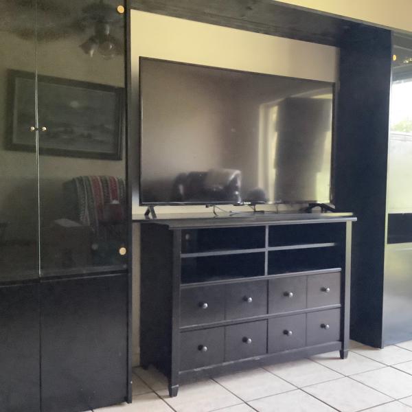 Photo of Glass cabinets +tvstand with tv