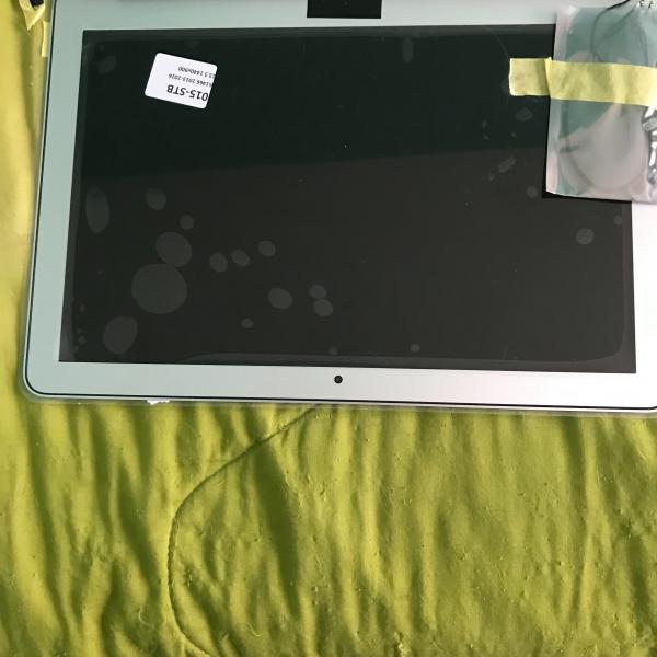 Photo of MacBook Air shell and screen.