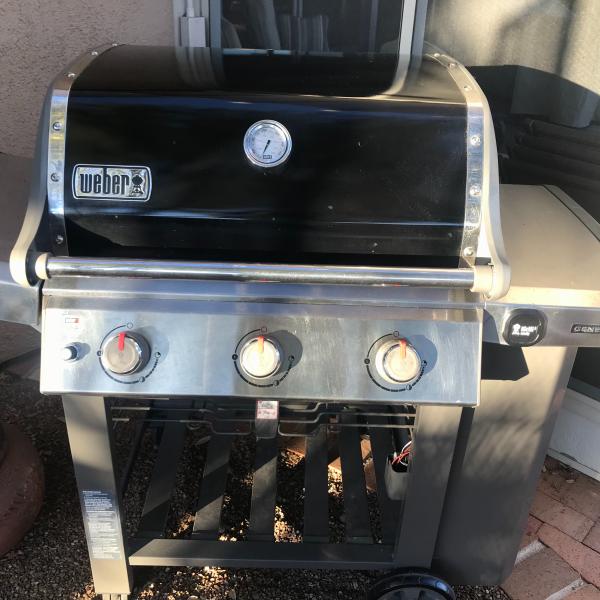 Photo of Weber Genesis E-310 3 burner propane gas grill 