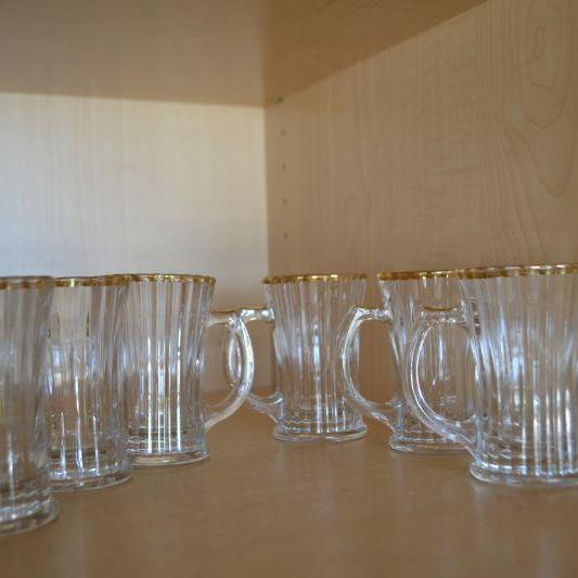 Photo of LOT 366 MINI GLASSES WITH GOLD ACCENT
