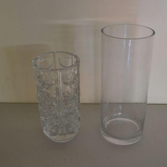 Photo of LOT 359  GLASS VASES