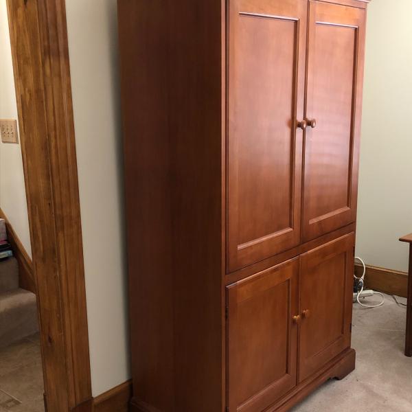 Photo of FREE TV CABINET