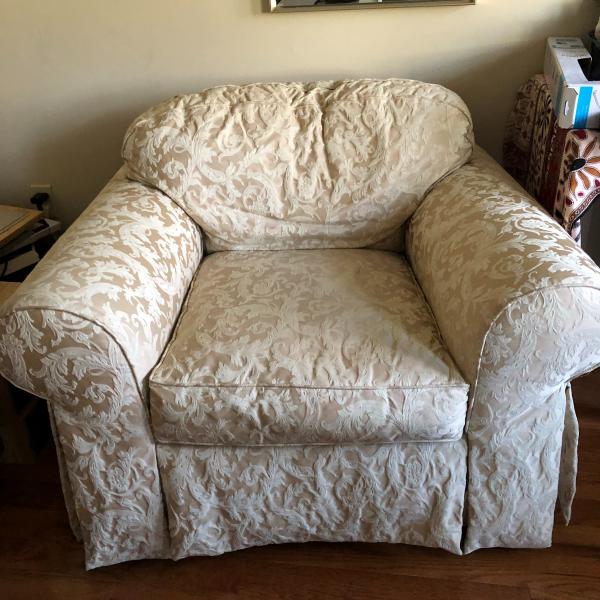 Photo of CREAMY COMFY CHAIR