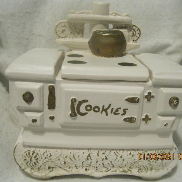 Photo of Vintage McCoy  cookie jar (RARE FIND)