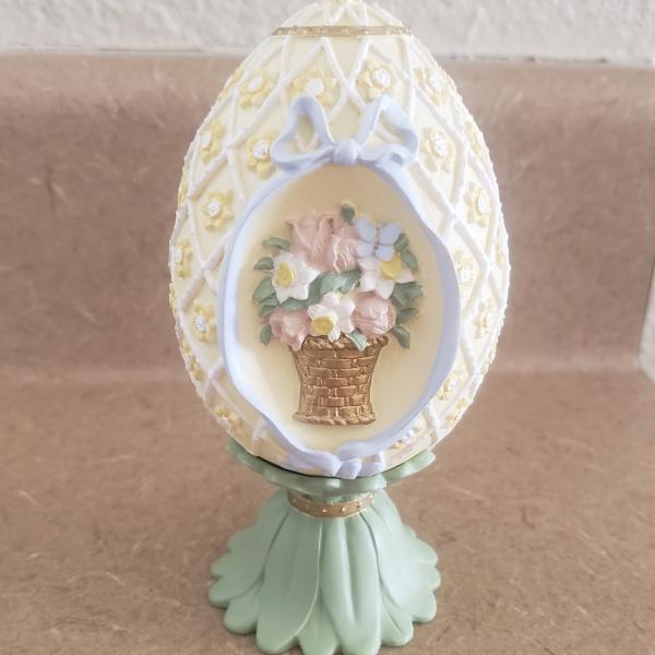 Photo of Vintage 1994 AVON Season's Treasures Hand Painted Porcelain Egg Collection