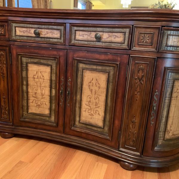 Photo of Buffet/Credenza