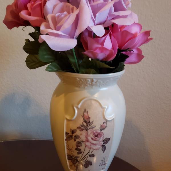 Photo of Vintage FTD Laura Ashley 9.5" Ivory English Ceramic Footed Flower Vase 