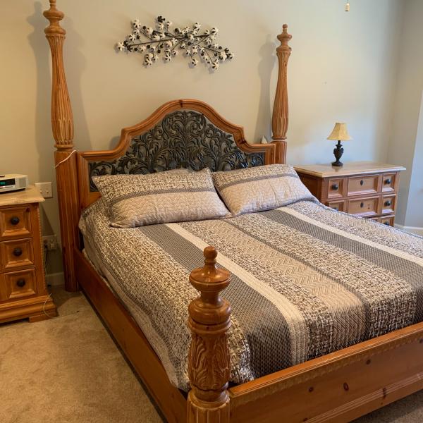 Thomasville king bedroom set | snaplist