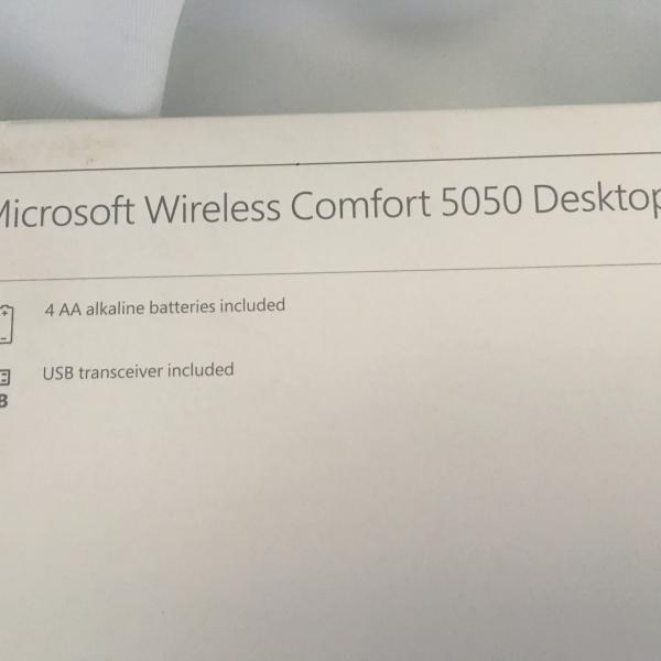Photo of Microsoft Wireless Comfort 5050 Desktop Keyboard -