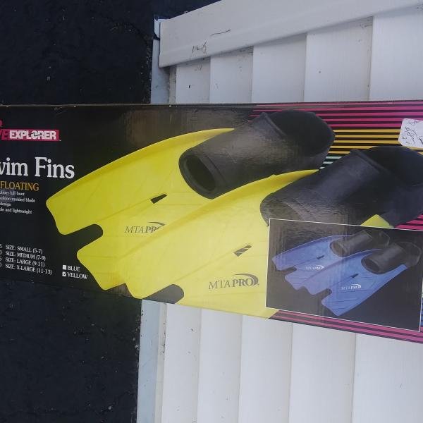 Photo of Men's Swim Fins for Sale - New