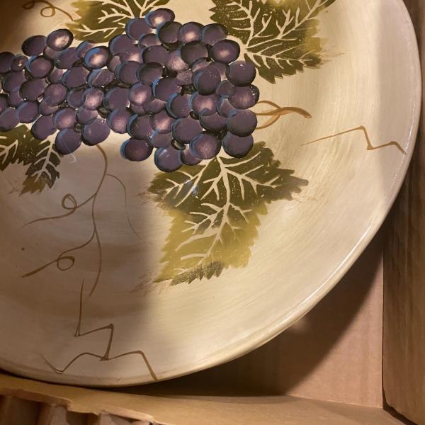 Photo of Pre Owned Cabernet Dinnerware 