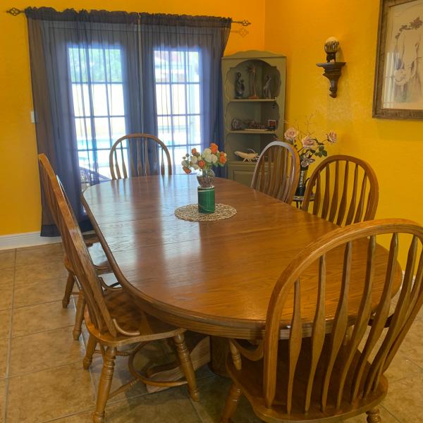 Photo of Diningroom table and 8 Chairs