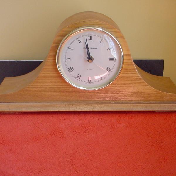 Photo of USED MANTLE CLOCK