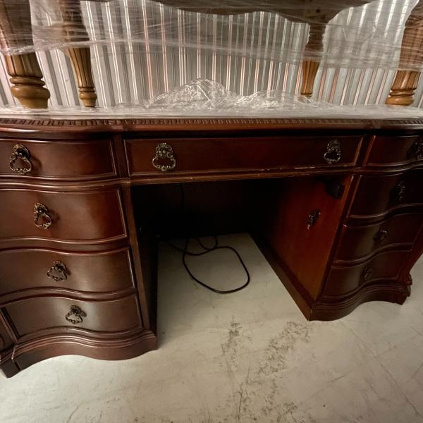 Photo of Executive office furniture 