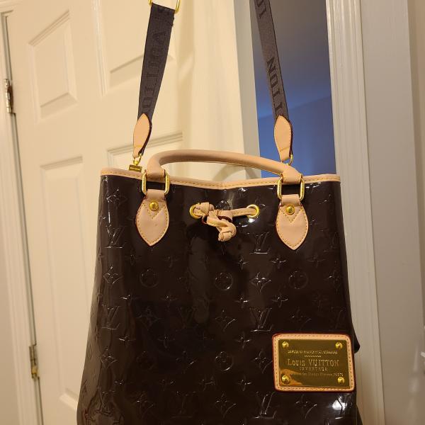 Photo of Louis Vuitton Handbag
