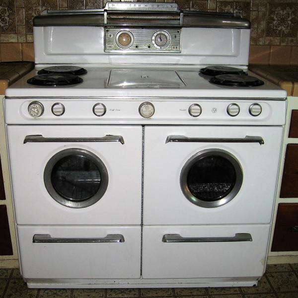 Photo of Vintage 1950's Western-Holly Stove w/ Double Port Hole Window Oven Doors