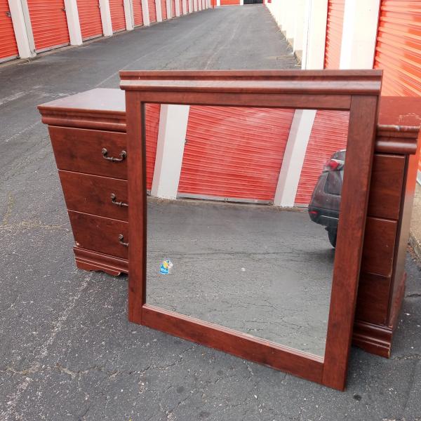 Photo of 6 Drawer Dresser w/ Mirror