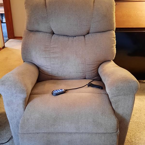 Photo of Electric Recliner Lift Chair (like new) $275.00 / Chest Freezer - FREE