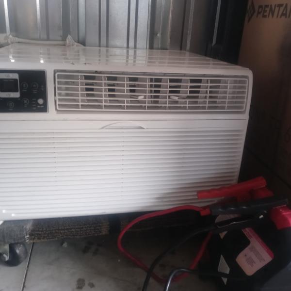 Photo of Used A/C /Heater w/remote 