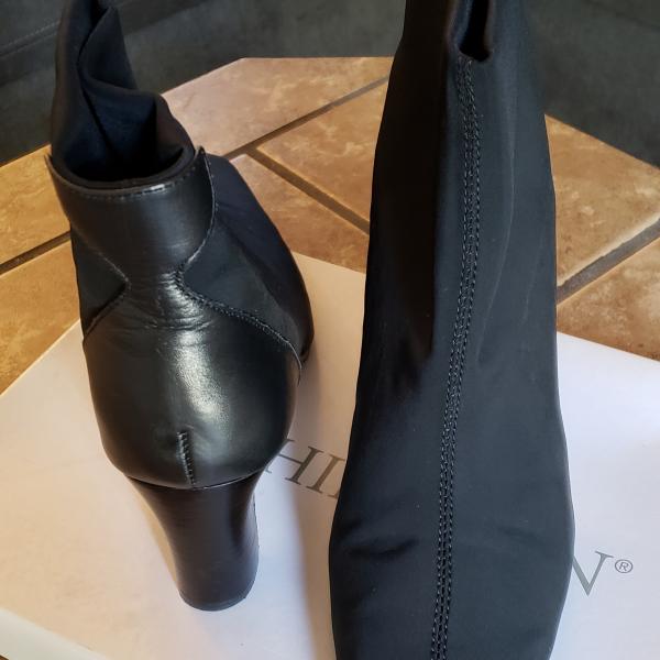Photo of Black Ankle Ladies Boots  SZ 8.5