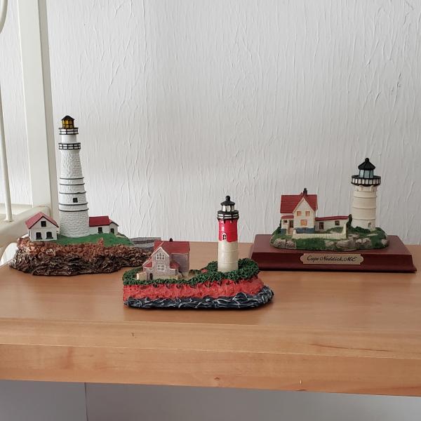 Photo of 5 miniture Lighthouses