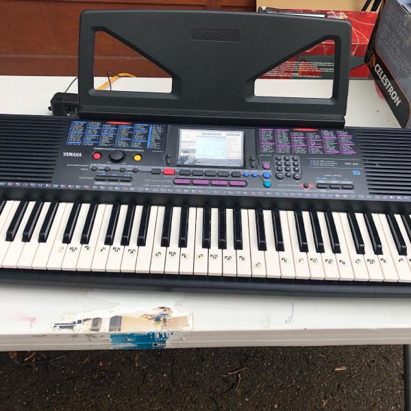 Photo of Yamaha electronic keyboard 