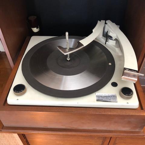 Photo of General Electric Record Player