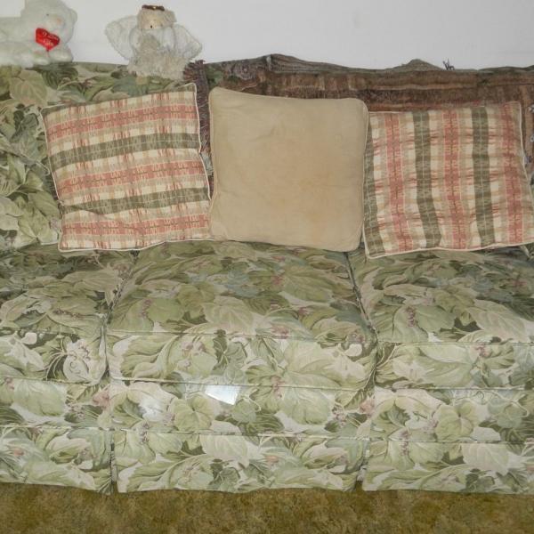 Photo of Couch - 2 Chairs - Ottoman (make Offer)