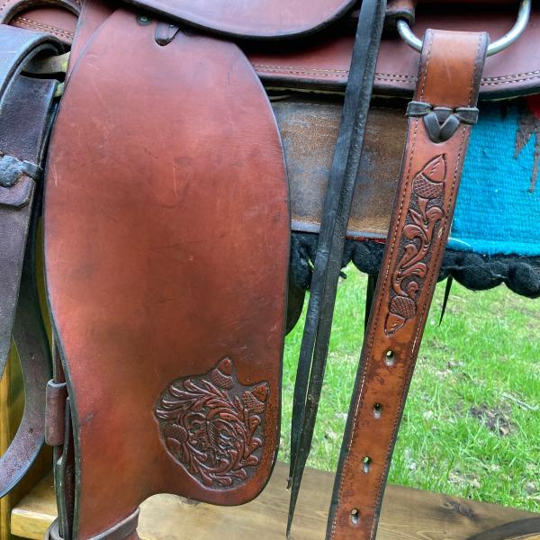 Photo of Custom trail/packing saddle