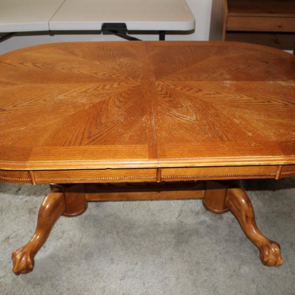 Photo of Oak Pedestal Table