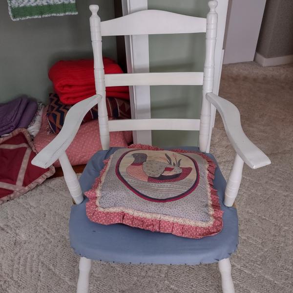 Photo of VTG Wood Chair!