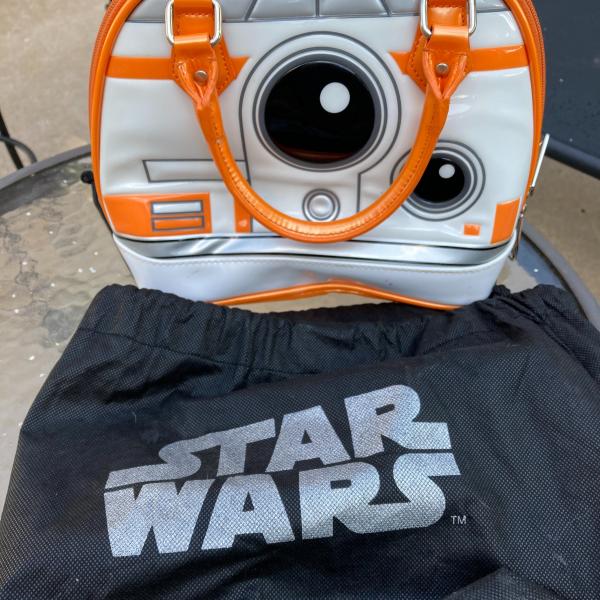 Photo of Star Wars purse.
