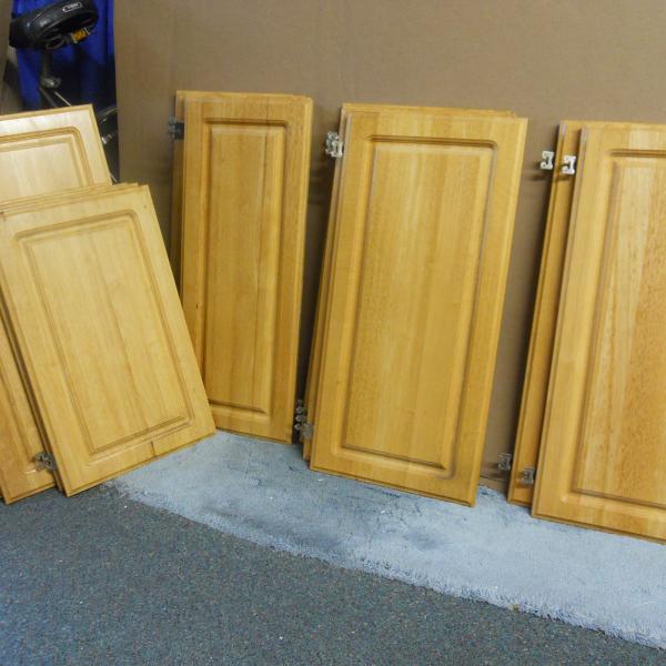 Solid maple kitchen cabinet doors & drawer fronts | snaplist