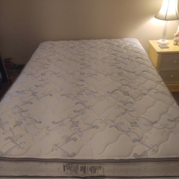 Photo of Full bed