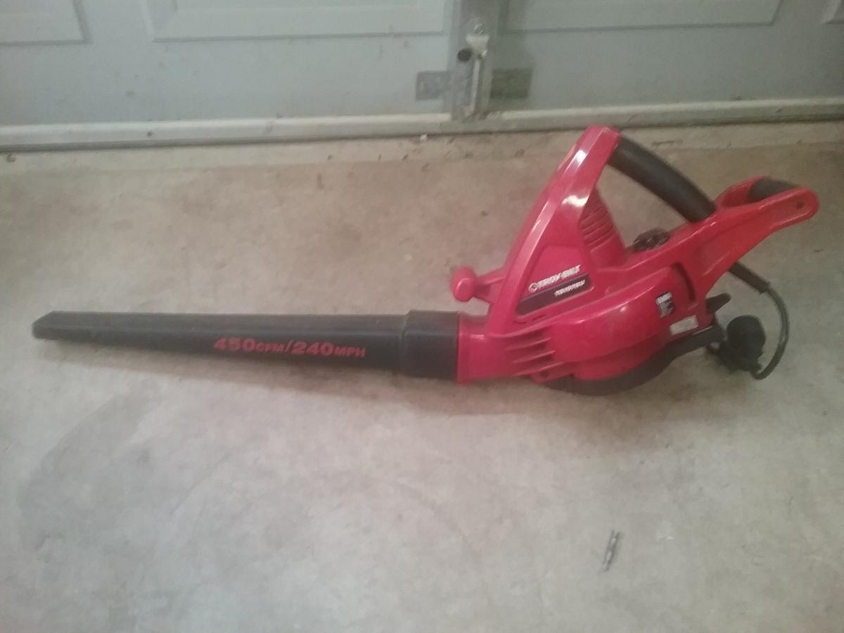 Electric Toro leaf blower | snaplist