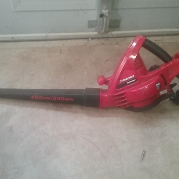 Electric Toro leaf blower | snaplist