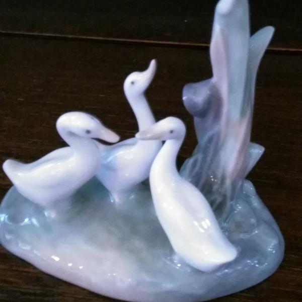 Photo of Sweet Geese Figurine by Nao/Lladro
