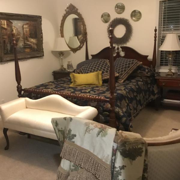 Photo of Queen Size,Nancy Drew Wood Bed Set
