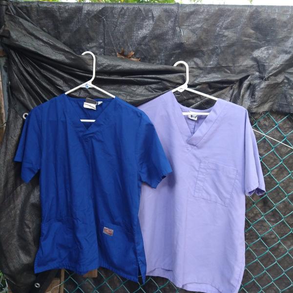 Photo of Scrubs all sizes 2 for $5