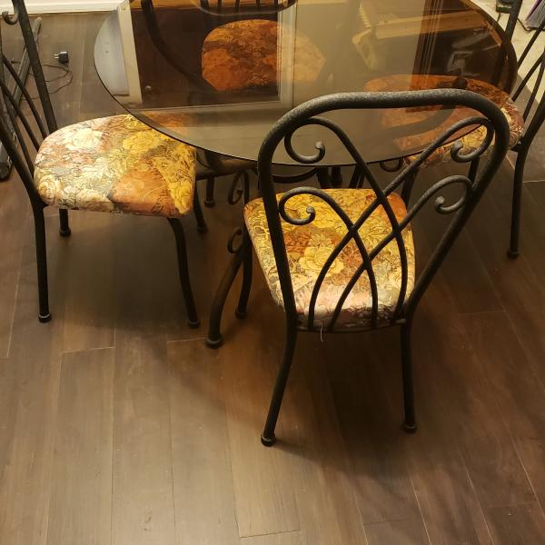 Photo of Dining Room Set 