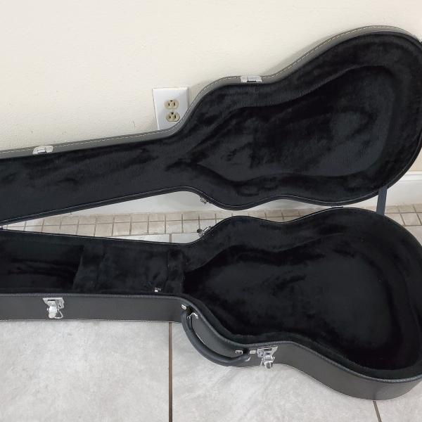 Photo of NEW Acoustic guitar hardshell case