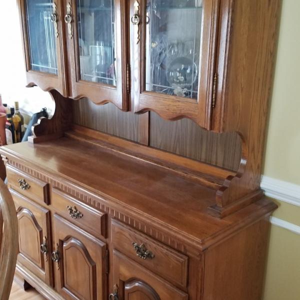 Photo of Solid Oak Kincaid Hutch, Table and 6 Chairs